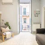 Casa Mana - L'opera Group 라스페치아